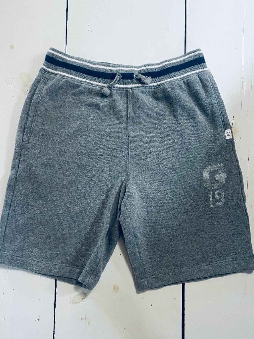 Gap Jogger Material Shorts Size 8/9 Years